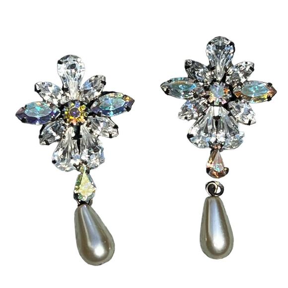 Vtg Tear Drop Pierced Earrings Opalescent‎ Rhinestone Faux Pearl Bride Jewelry - Picture 3 of 11